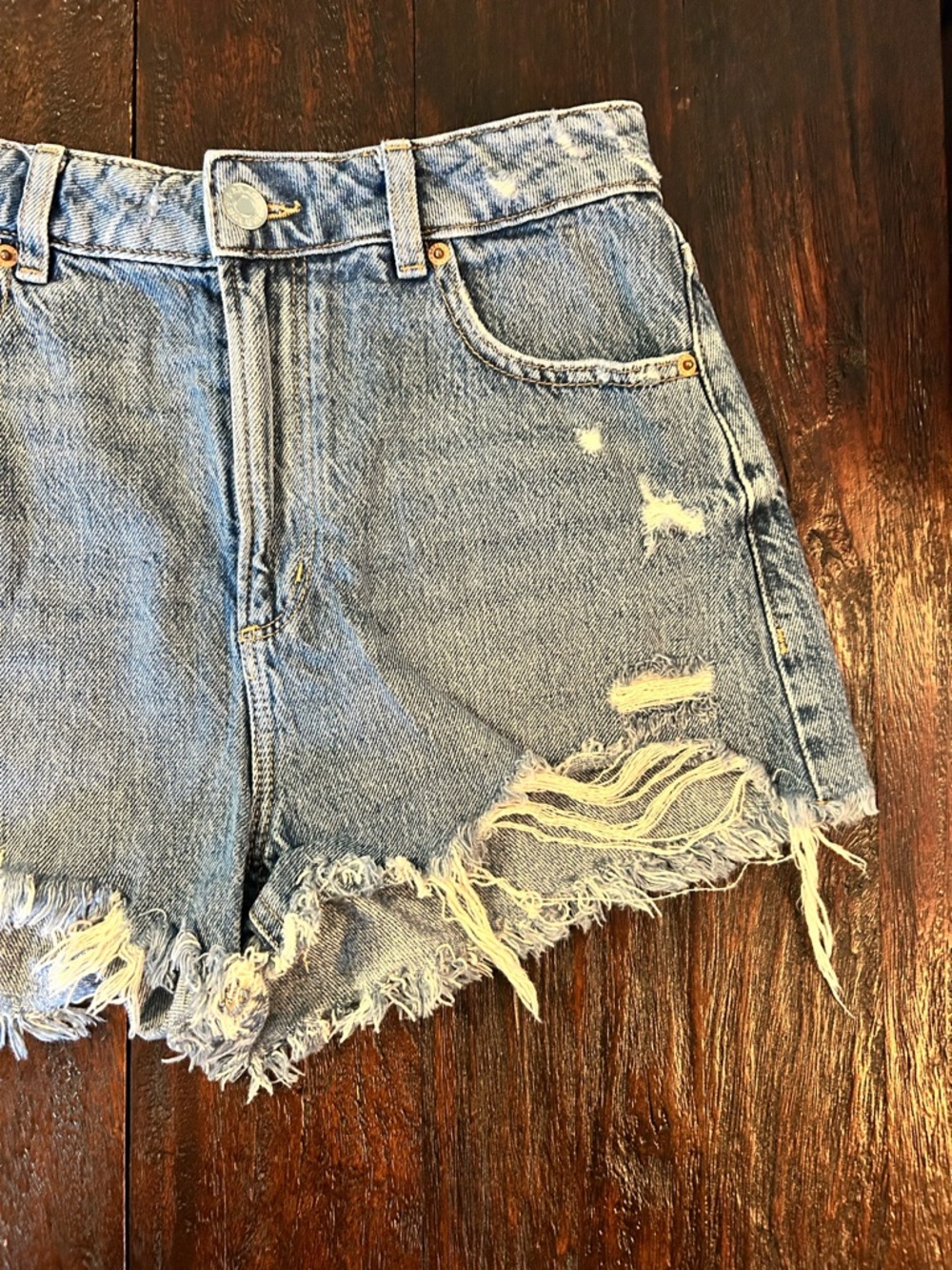 Garage Denim Festival High-Rise Distressed Denim Frayed Hem Jean Shorts - Picture 3 of 9